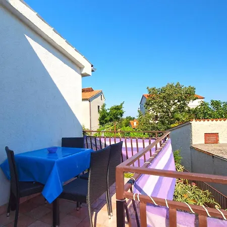Apartment Fuer 4 Personen Ca 40 Qm In Pjescana Uvala, Istrien Istrische Riviera *
